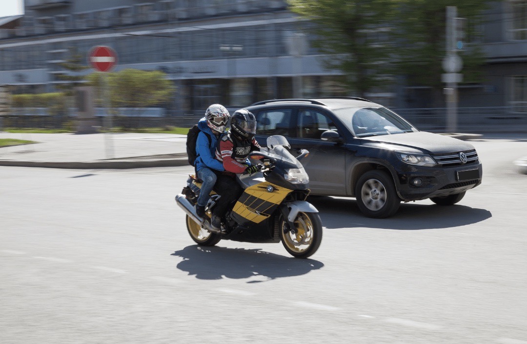 Motorcycle Safety Awareness Month includes keeping motorcyclists safe on the road. Read over a few safety tips for drivers here: bit.ly/4510LPw 
#MotorcycleSafetyAwarenessMonth
#MotorcycleSafety
#RoadSafety 
#AccidentLawyer 
#PersonalInjuryLawyer
#TLLawCanHelp