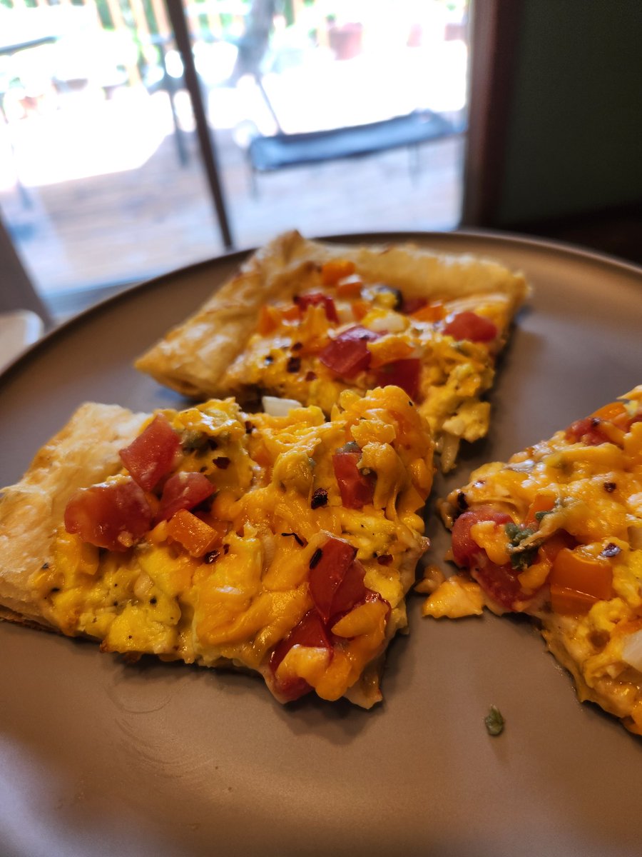 Cassady Palmer (@crpalmer0627) on Twitter photo Well this was a fun and tasty experiment! Taking a tart, something I picked up through <a href="/sortedfood/">Sorted Food</a>, and Americanizing the hell out of it. A breakfast pizza tart with sausage gravy, eggs, tomatoes/peppers/onion/garlic, and cheddar cheese. So delicious! Well this was a fun and tasty experiment! Taking a tart, something I picked up through <a href="/sortedfood/">Sorted Food</a>, and Americanizing the hell out of it. A breakfast pizza tart with sausage gravy, eggs, tomatoes/peppers/onion/garlic, and cheddar cheese. So delicious!