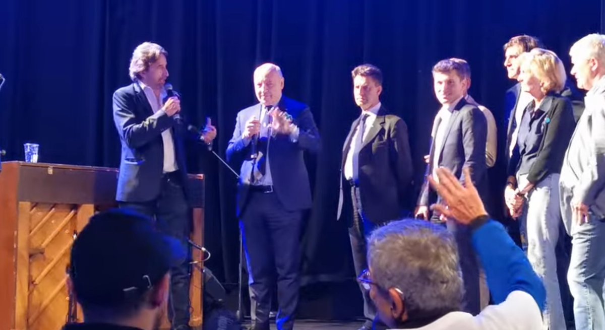 marifcinter's tweet photo. Marotta: “Ci stiamo confrontando con il procuratore di Lautaro, i procuratori per fare bella figura devono sempre tirare l’acqua al proprio mulino. Ma sono ottimista perché Lautaro ha voglia di rimanere, lo manifesta quotidianamente e voglio essere ottimista. Non si risolverà in https://t.co/MkD4alnjLp