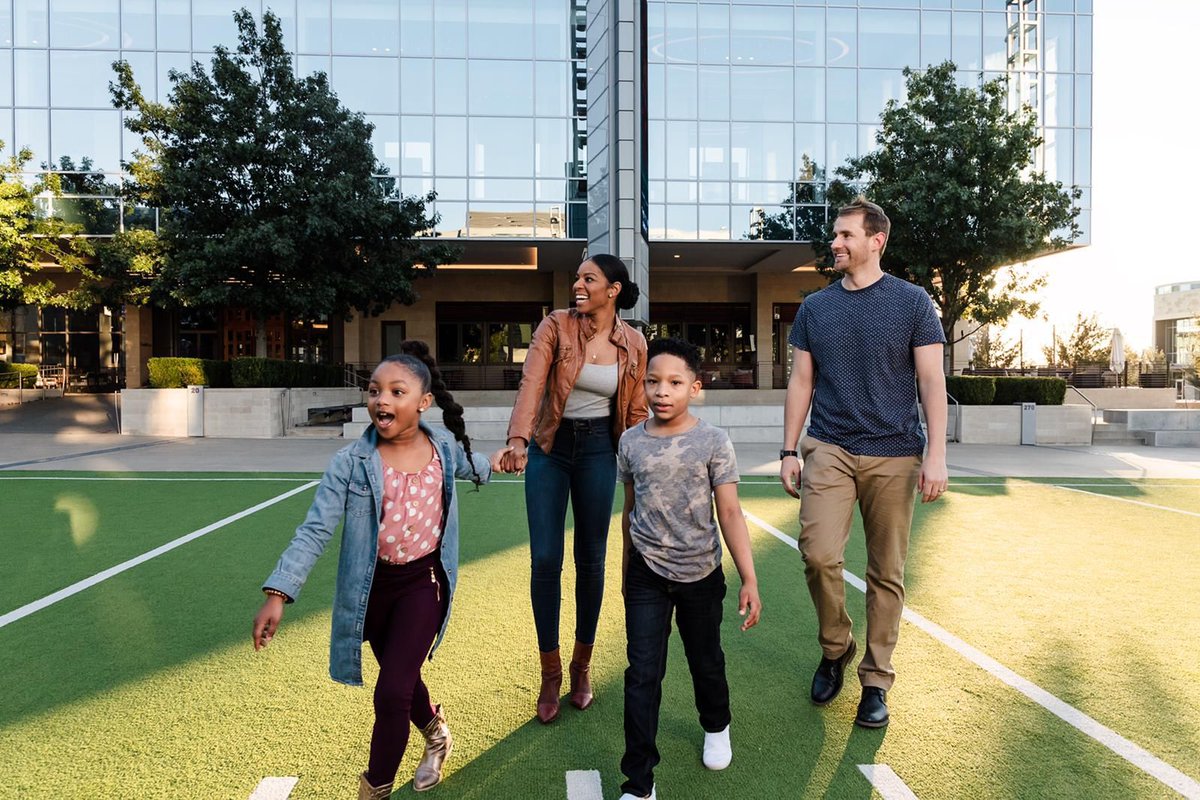 alicelauramodel's tweet image. Our agency offers a diverse range of models who bring authenticity and charm to any project. Whether it’s for commercials, social media campaigns, or brand promotions, our lifestyle models embody elegance, versatility, and professionalism. #LifestyleModels #CommercialModels