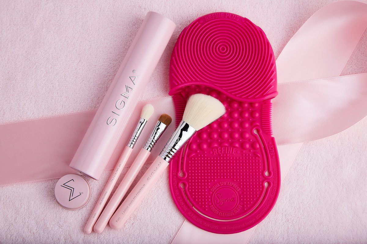 Your travel essentials all in one place 💖 Summer is the season for traveling and we've got you covered! From travel sized brushes, palettes and brush washing gadgets, we've got you covered! ✨ Shop all your must-haves now at sigmabeauty.com 🧼