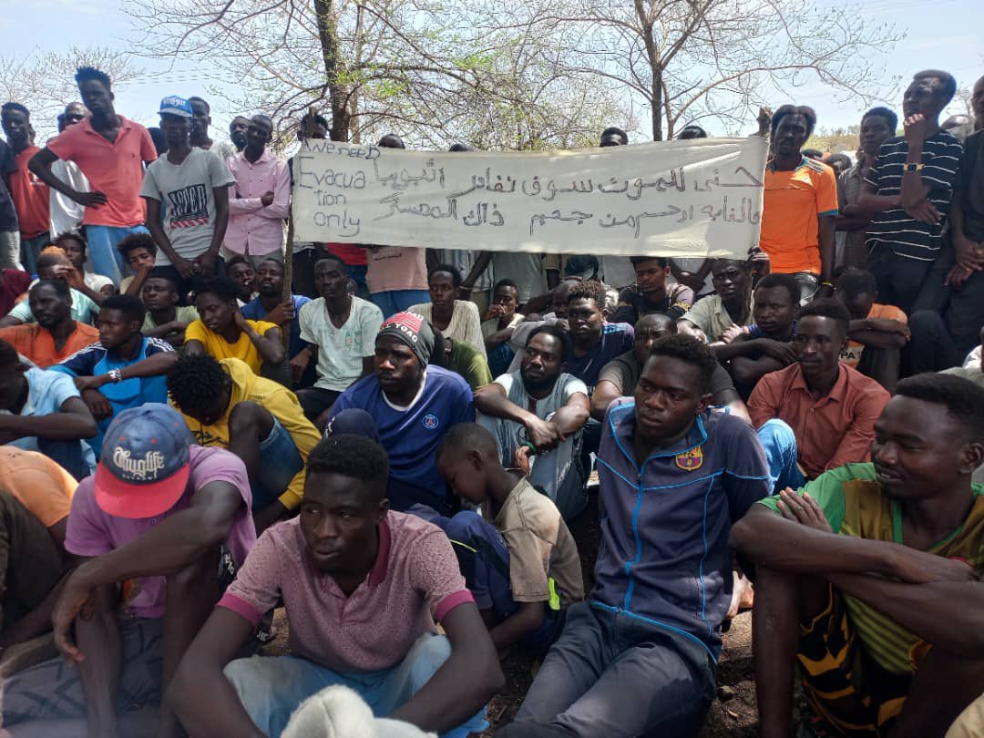 HkZuk's tweet image. 🚨 اليوم الرابع في الإضراب عن الطعام للسودانيين العالقين في غابات أثيوبيا.

٢٧ مايو ٢٠٢٤م
#السودانيين_العالقين_باثيوبيا