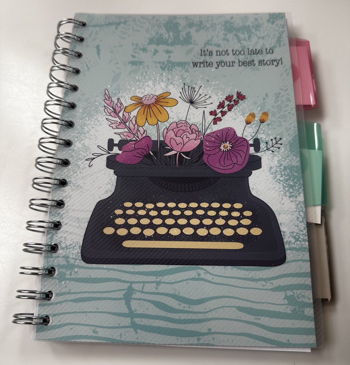 Journaling helps improve mental health by reducing stress, boosting mood, clarifying thoughts, enhancing self-awareness, and managing emotions. @SisterBasha ✍🏽 📔 📝 #journaling #MentalHealthMonday