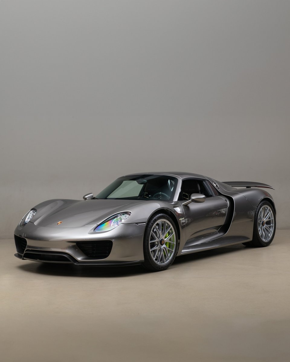 dupontregistry tweet media