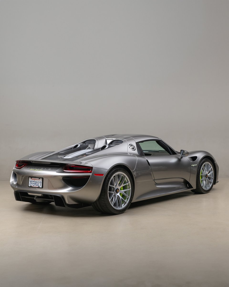 dupontregistry tweet media