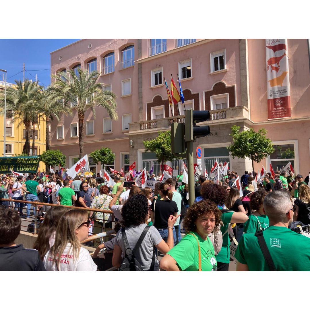 📸Recull d'imatges de les
mobilitzacions de la #VAGA23M a Castelló!

Gràcies per baixar al carrer i participar en les
mobilitzacions per a aturar les polítiques regressives i
valencianofòbes del govern de PP i VOX.