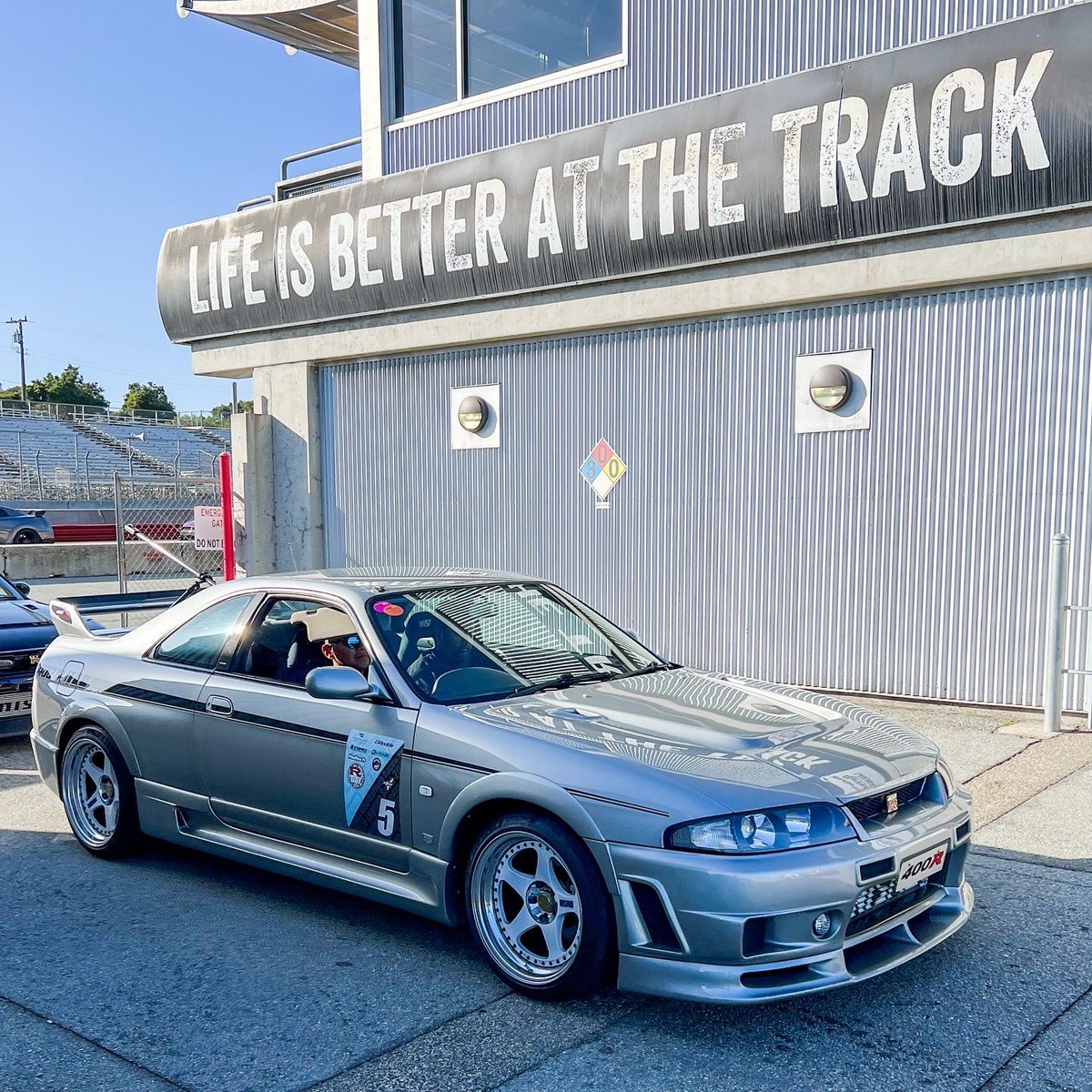 Ryan K. ZumMallen tweet media