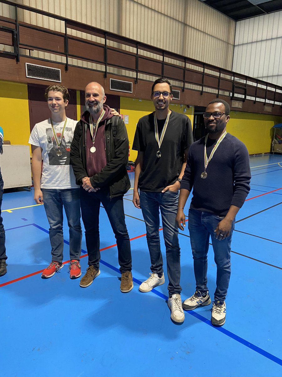 CSchneiderURCA's tweet photo. Bel événement sportif organisé par le @SuapsReims pour les personnels de l’@universitereims. Palets bretons, tir à l’arc et putting golf dans la bonne humeur. La vie de campus passe aussi par celle de ces agents !
Belle victoire de l’#Ammoniteam du @ComGegenaa ! https://t.co/FGOlnbaEGU
