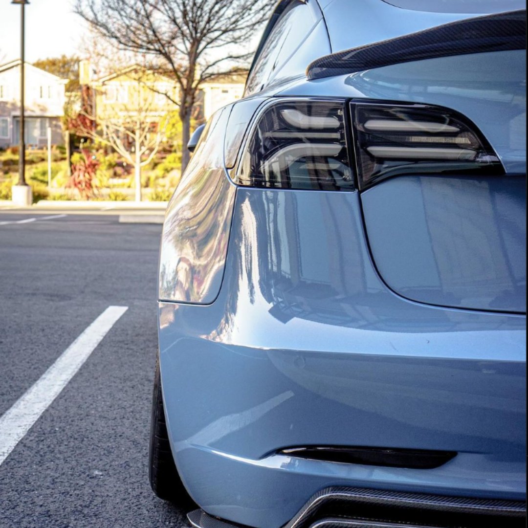 evannex_com's tweet photo. 🌟 Community Corner 🌟
Meet @Frost.tm3 on Instagram cruising the street.
Got an epic city shot of your Tesla? Tag us to be featured.
https://t.co/usU7dq0EMx
#BayAreaTesla #TeslaStyle https://t.co/Kra95UxiMX