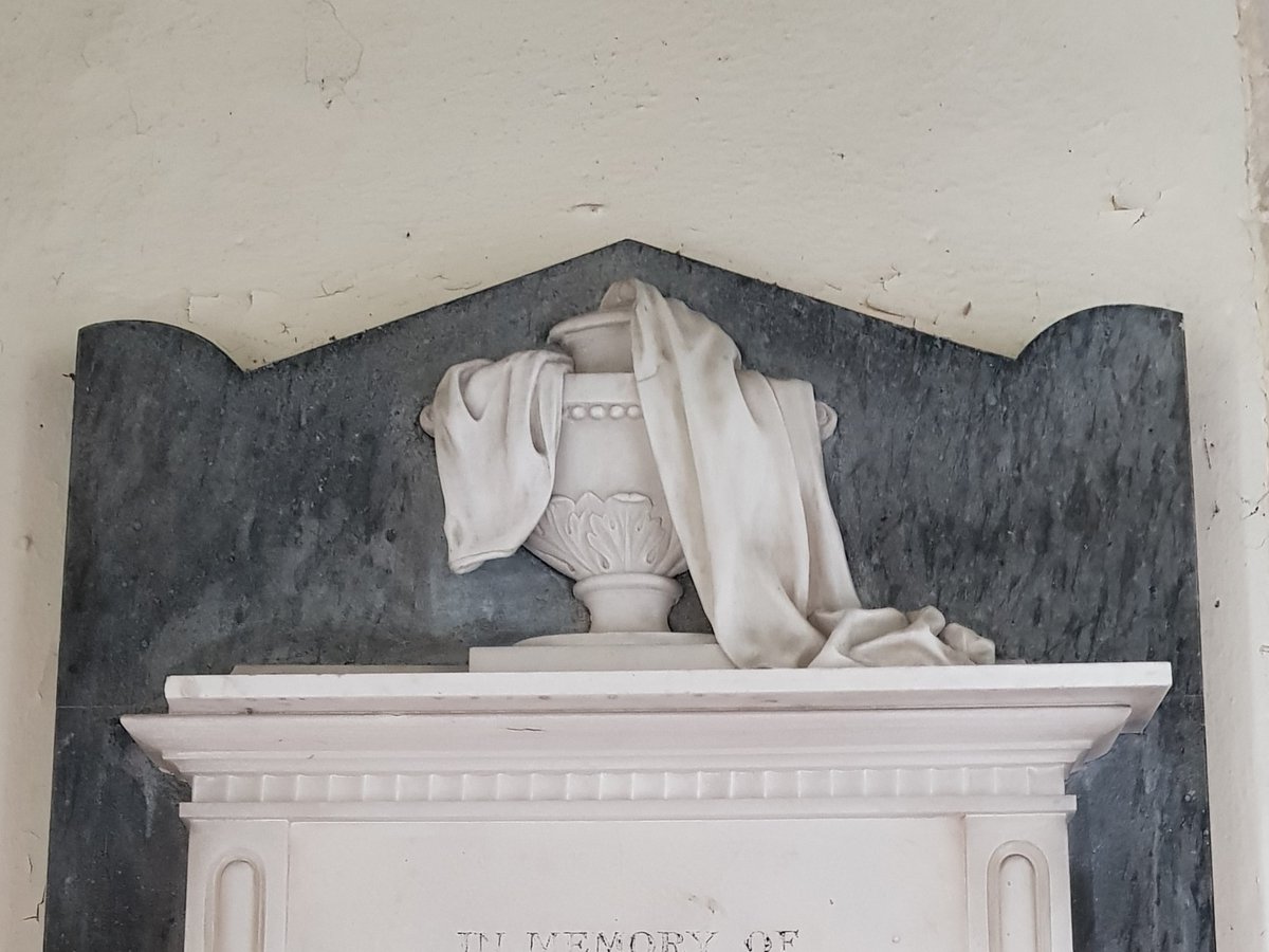 TheHistoryMouse's tweet photo. Delayed by Bank Holiday weekend engineering works but now standing at Platform 4, here is #TheTwitterMouse #AlphabetChallenge #WeekU: (U)rn: vases of various shapes and sizes usually on a plinth. Often found on memorials. Symbol of immortality #StJamesBerwick #Wiltshire https://t.co/oQfRSyrIIg