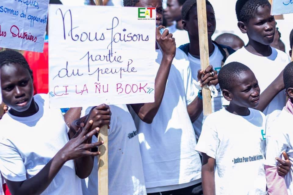 ”24h Ak Ndongo Yi” est bien plus qu’une simple journée de loisirs pour les talibés ; c’est un acte de #solidarité et de #plaidoyer pour un changement #durable. Cet événement offre une pause dans le quotidien difficile des talibés