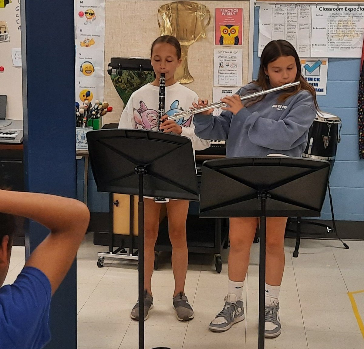 Kristine Brokos (@brokosmusicroom) on Twitter photo Several awesome 5th grade band and orchestra students performed for 4th grade audiences last week. So proud of the amazing 5th graders <a href="/StoneSchool4/">Stone School</a> and I hope that many 4th grade students will choose to start their beginning performing arts journey! #asd4all Several awesome 5th grade band and orchestra students performed for 4th grade audiences last week. So proud of the amazing 5th graders <a href="/StoneSchool4/">Stone School</a> and I hope that many 4th grade students will choose to start their beginning performing arts journey! #asd4all