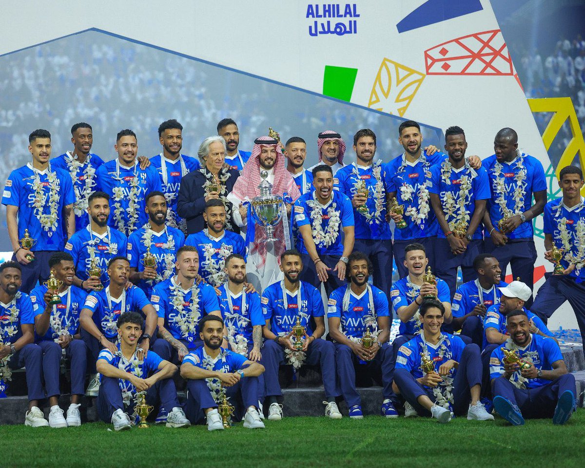 mllllk_8's tweet image. مبرووووك هلاليستا اعظم دوري بـ التاريخ ..
مبروووك الوصول لـ اكثر من ١٠٠ هدف ..
نهاية أقوى دوري في تاريخ كرة القدم السعودية 💙
#الدوري_الدهبي 🤍