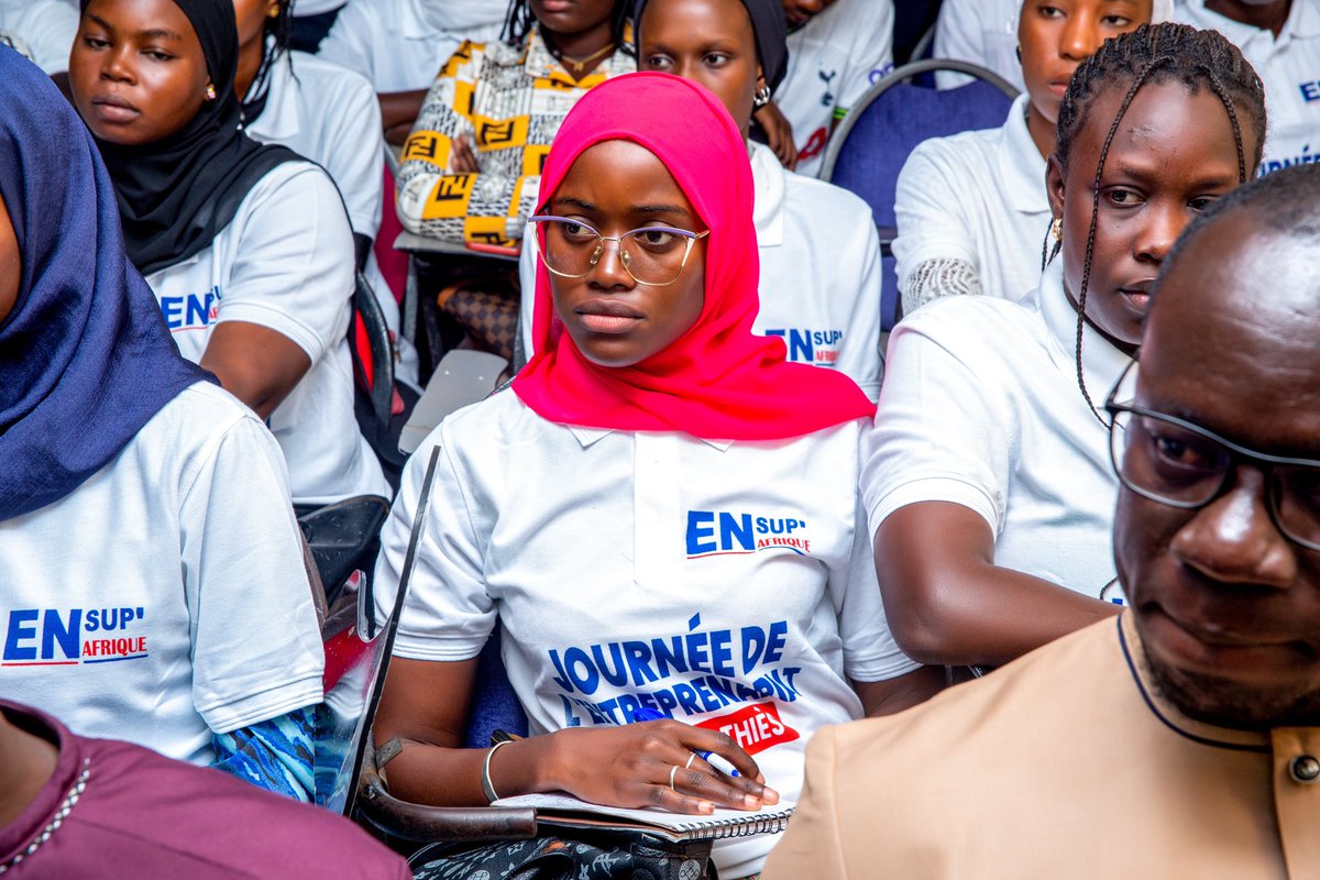 bayefalcivilise's tweet photo. Journée de l’entrepreneuriat à Ensup Afrique campus thies❤️💙❤️
@Seyd1n4 @ThiernoMalickN1 @sane932 @DiorBirima @bathiedrizzy @ajaa_ks @biiggy__ @Senegalaise_zah @YasmineMbow @YasmaSall @Smkabir_ @SokhnaAstouD @CherifHassana @Niintche @alma_ice https://t.co/Quqe9CfjM2