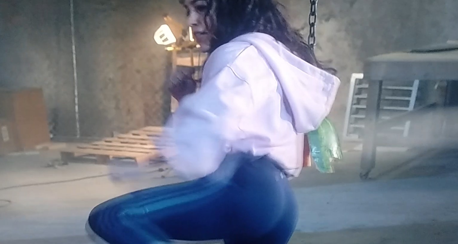 Joe Mama on X: Mary Mouser from Cobra Kai has a nice butt!!!! @MaryMMouser  @CobraKaiSeries cobrakai t.coOkmo78LMkO  X