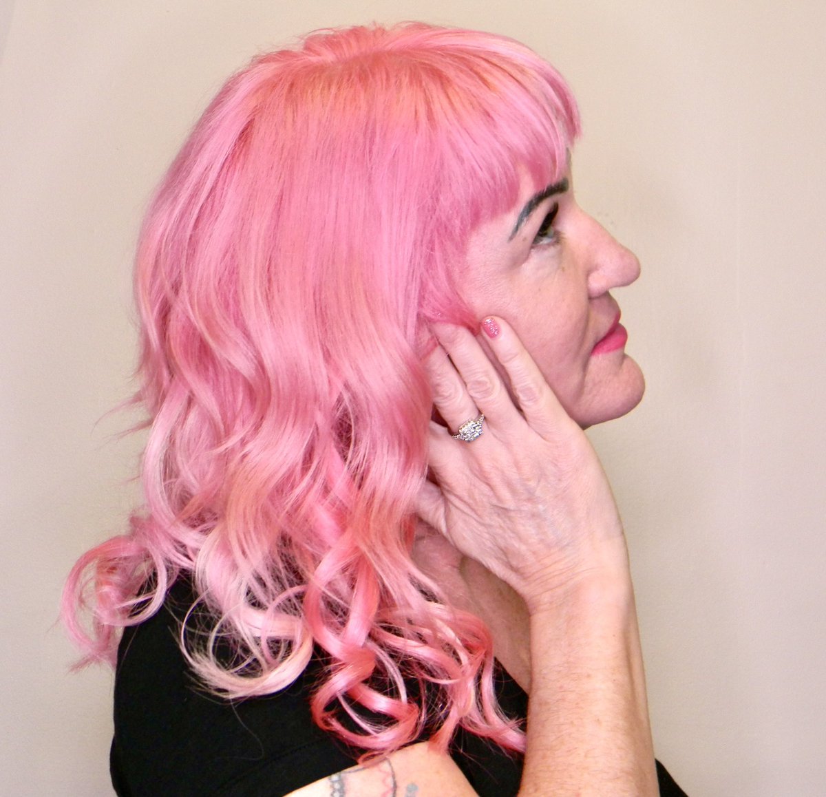 hairetics_salon's tweet photo. It’s impossible to not love a good #PinkHaircolor. Sometimes you just gotta go full #Barbie, amiright?
#SFSalon #LisaSwissHairetic https://t.co/ivqr8OHmKT