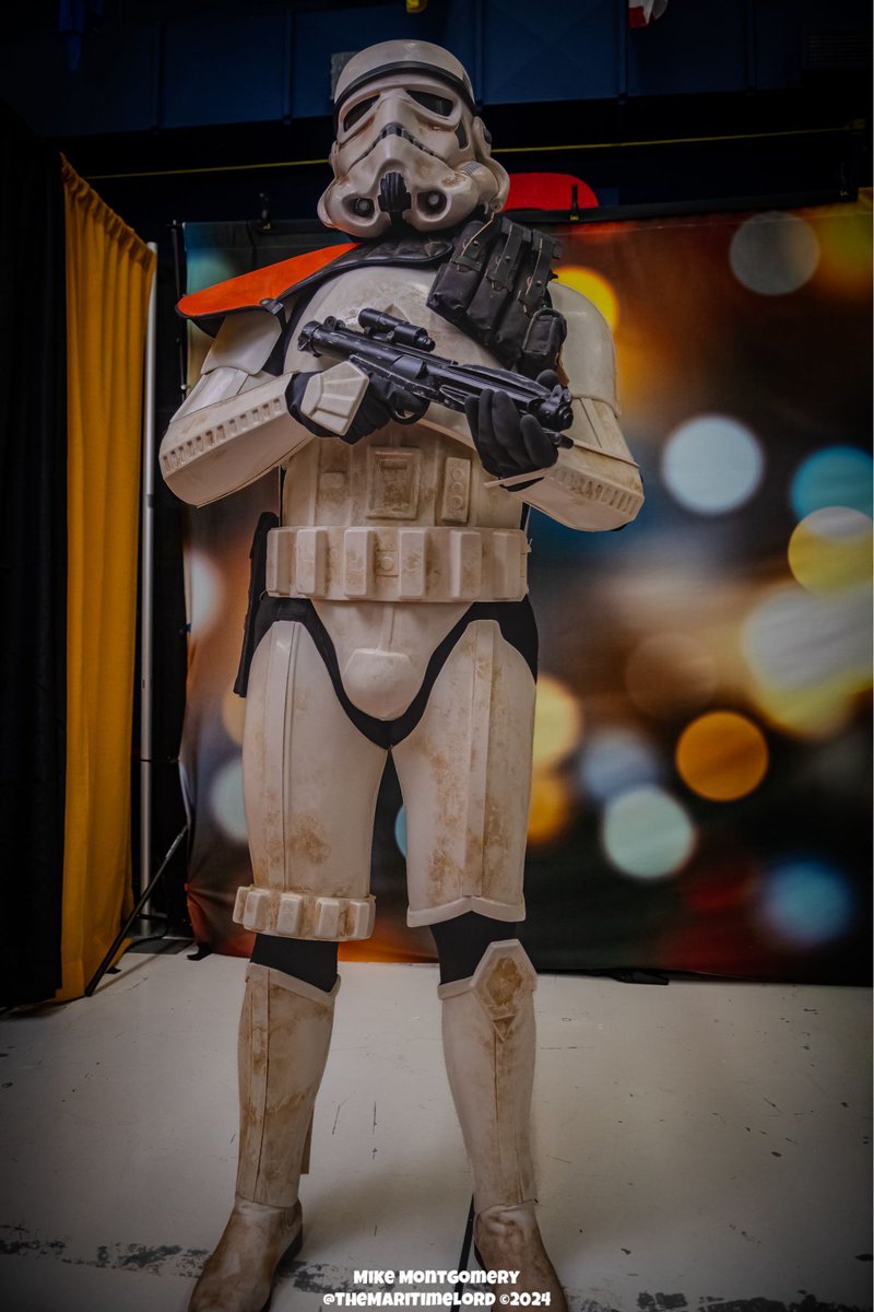 TheMariTimeLord's tweet photo. Y’all thought the #StarWars content was done, didn’t you? 😂 #Geequinox2024 #cosplay #starwarscosplay #FirstOrder #cosplayers #501stAtlantic https://t.co/WyChGSuEAJ