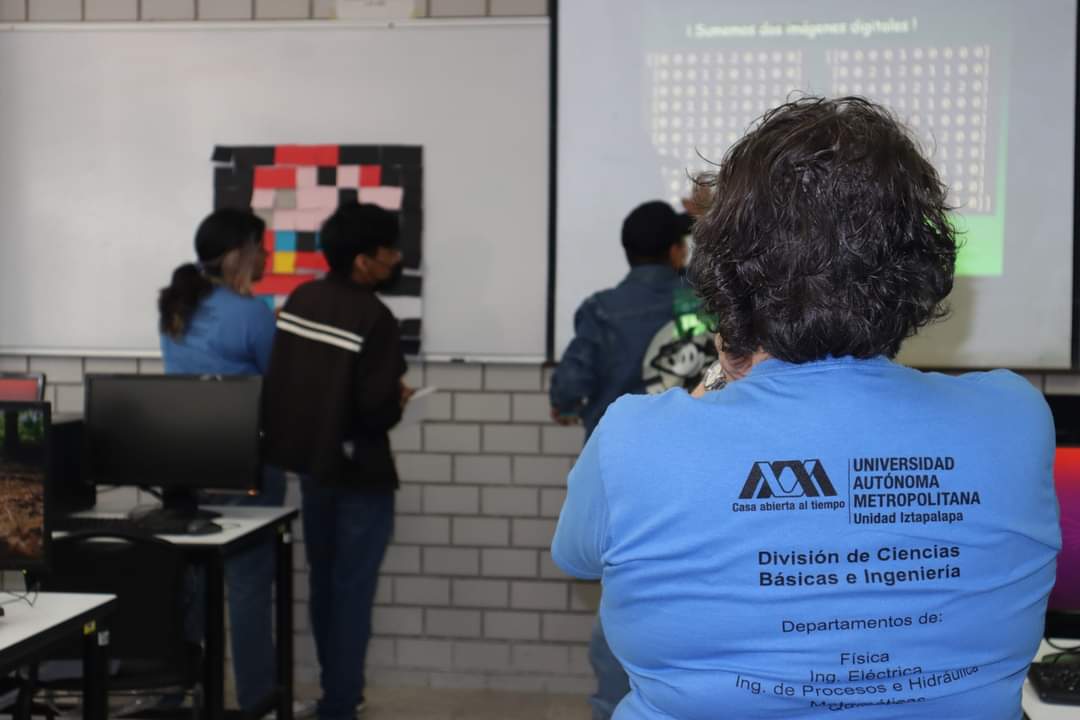 El pasado sábado 25 de mayo se llevó a cabo nuestra última sesión del Instituto Carlos Graef 2024, a cargo del Departamento de Ingeniería Eléctrica.

#InstitutoCarlosGraef2024 #IngenieríaEléctrica #Telemedicina #Educación #Innovación