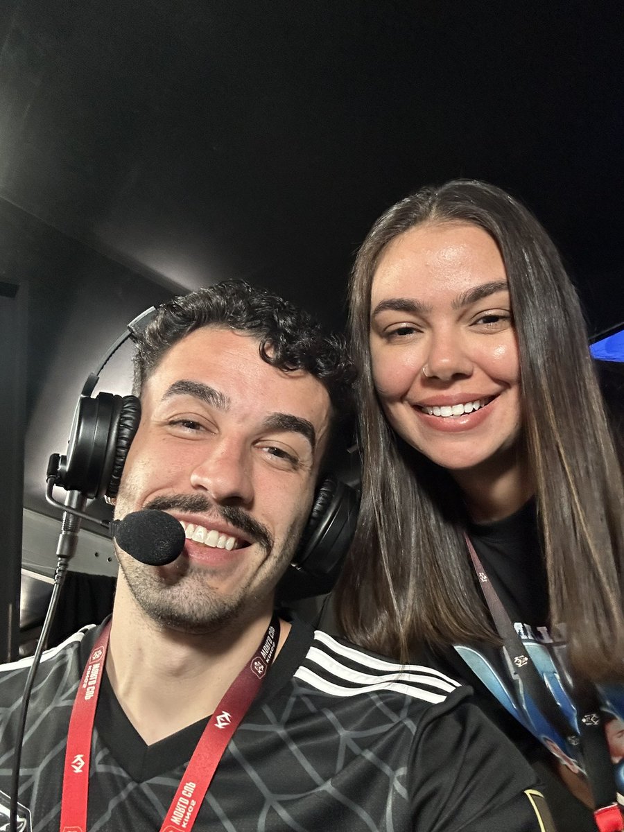 oestagiario's tweet photo. AO VIVO! 😇

Veeeeem pra arquibancada que chegou o dia da nossa ESTREIA na @KingsLeague!

Vem ver os jogos comigo! 

—> https://t.co/6N5TkFQEAq
—> https://t.co/6N5TkFQEAq

Os de excelente caráter COMPARTILHAM e chegam junto! https://t.co/eH0z053XvG