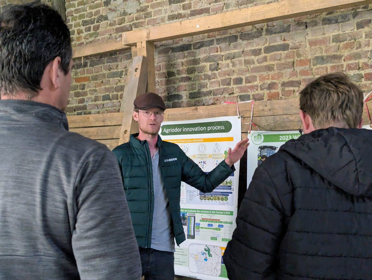 AgriOdor's tweet photo. Avec l'@APAD_picardie pour détailler nos solutions de biocontrôle pour la #betterave sucrière. Merci pour les échanges ! @_MissBetter #jaunisse #biocontrole https://t.co/grRnFwh5U6