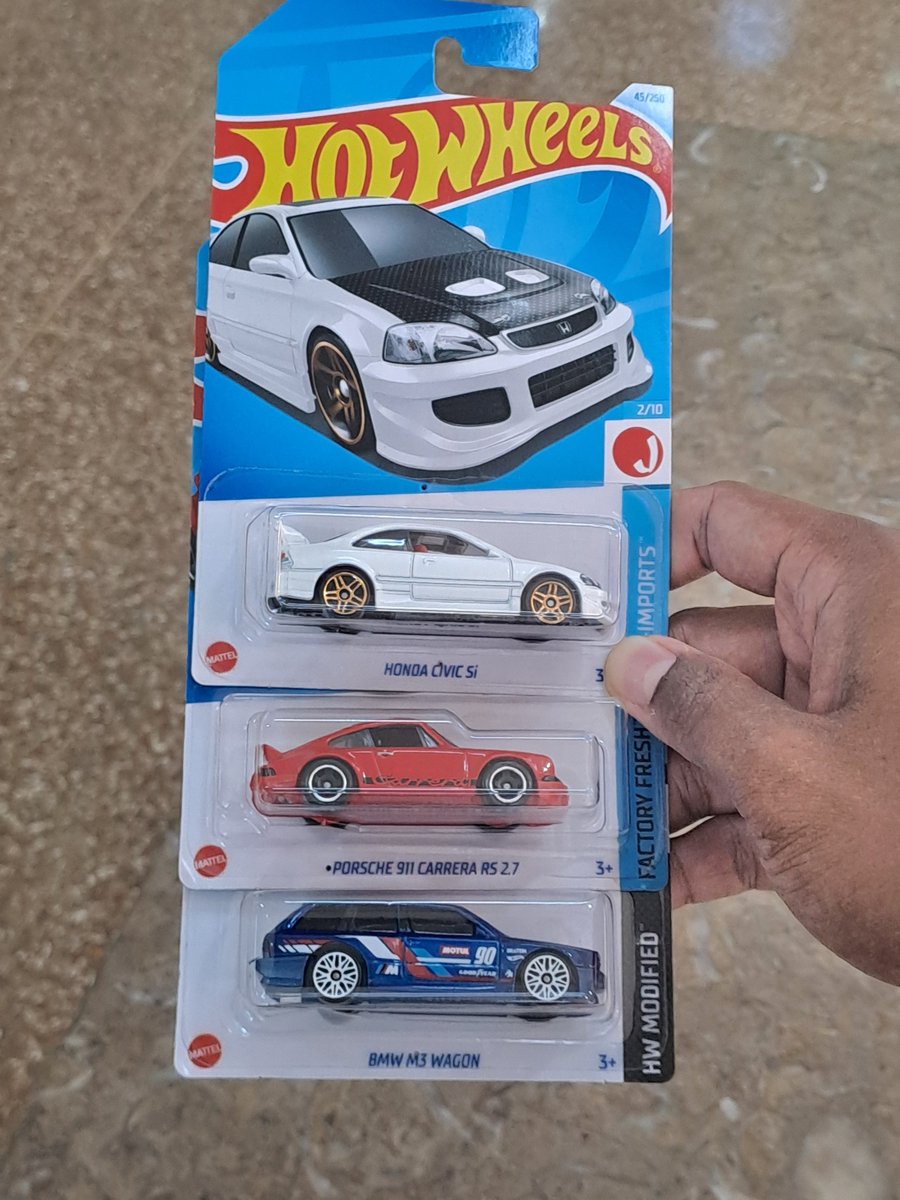 Latina ❌
Hot Wheels ✅🔥🔥