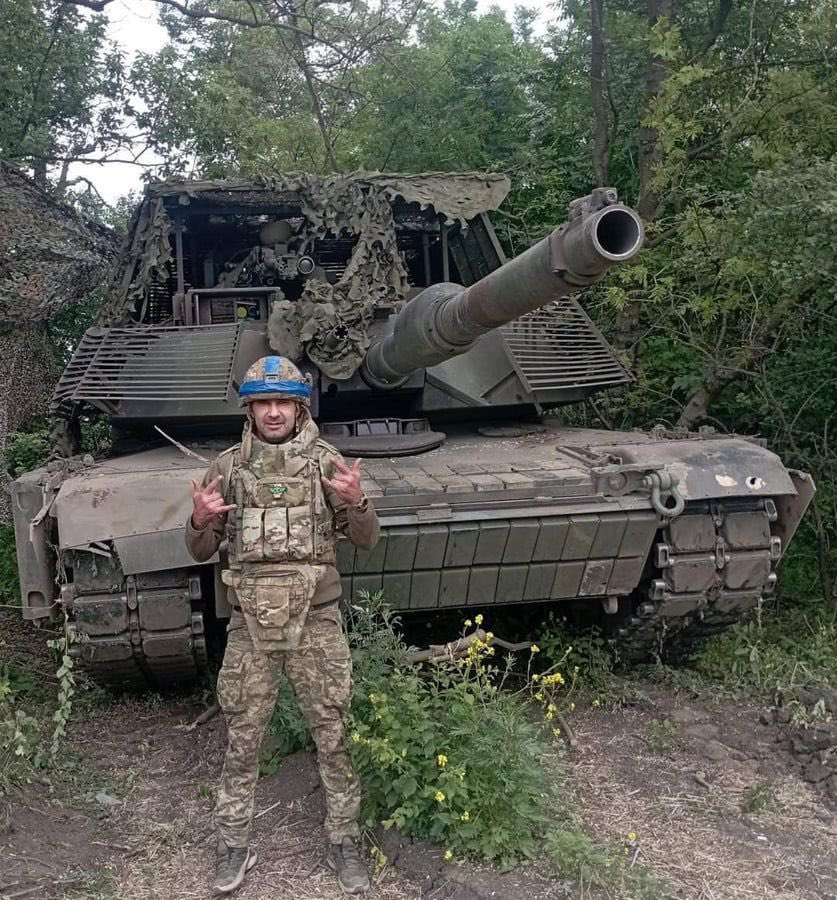 أداء دبابات Abrams الامريكية الصنع في الحرب الروسية/-الاوكرانية .......متجدد GOnRMaHWgAAQLF3?format=jpg&name=900x900