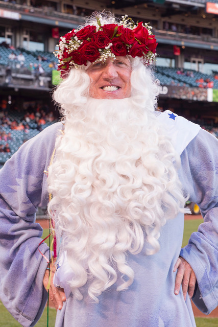 We were shocked and saddened to learn that the legendary Bill Walton has died. He's been such an important part of our lives for so long -- he and his big heart and excellent vibes will be sorely missed. Our heartfelt condolences to his family and friends.