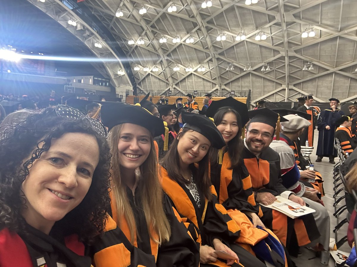 Olga Troyanskaya (@olgatroyanskaya) on Twitter photo At <a href="/Princeton/">Princeton University</a> graduate hooding ceremony excited to hood these talented newly-minted PhDs! At <a href="/Princeton/">Princeton University</a> graduate hooding ceremony excited to hood these talented newly-minted PhDs!