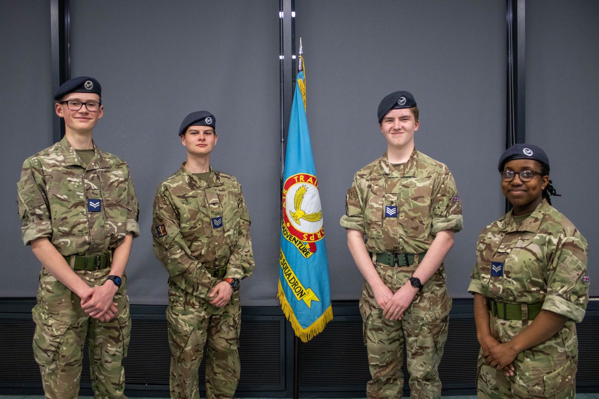 A huge congratulations to Cpl Hennesey, Sgt Acar, Sgt Knights and Cpl Charles on their recent promotions! Well done team!

#lookingfine209