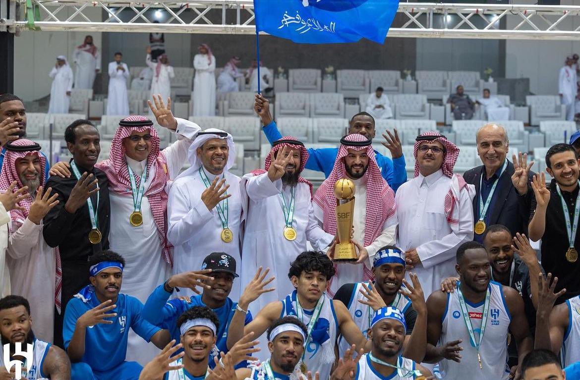 سلة ( الزعيم ) سلة البطولات الاستثنائية 🏀💙 tweet media