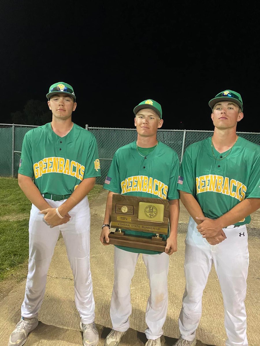 noahriley2145's tweet photo. Not the perfect ending, but one heck of a season. From losing in the regional championship as a Junior to making the State Championship as a Senior. This was such an amazing team that I’m grateful I got to be a part of. https://t.co/3xTSxrjKcB