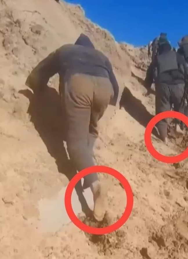 Şu 57 liderin tamamı, bu mübarek mücahidin ayağının tozu etmez.

#RefahOnFire