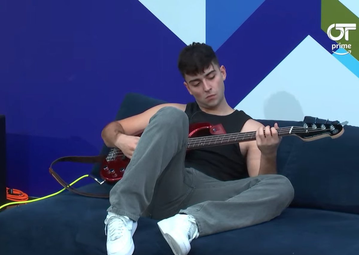 danielucha__'s tweet photo. Au | Majo - Juantin 🎶🎸

Juanjo, cantante exitoso que regresa a su pueblo para pedirle al amor de su vida que lo acompañe en su gira

Martin siempre ha soñado con hacer cosas importantes dentro del baile y ahora su mejor amigo le está dando la oportunidad de cumplir su sueño https://t.co/gnPNJ0Rvs9