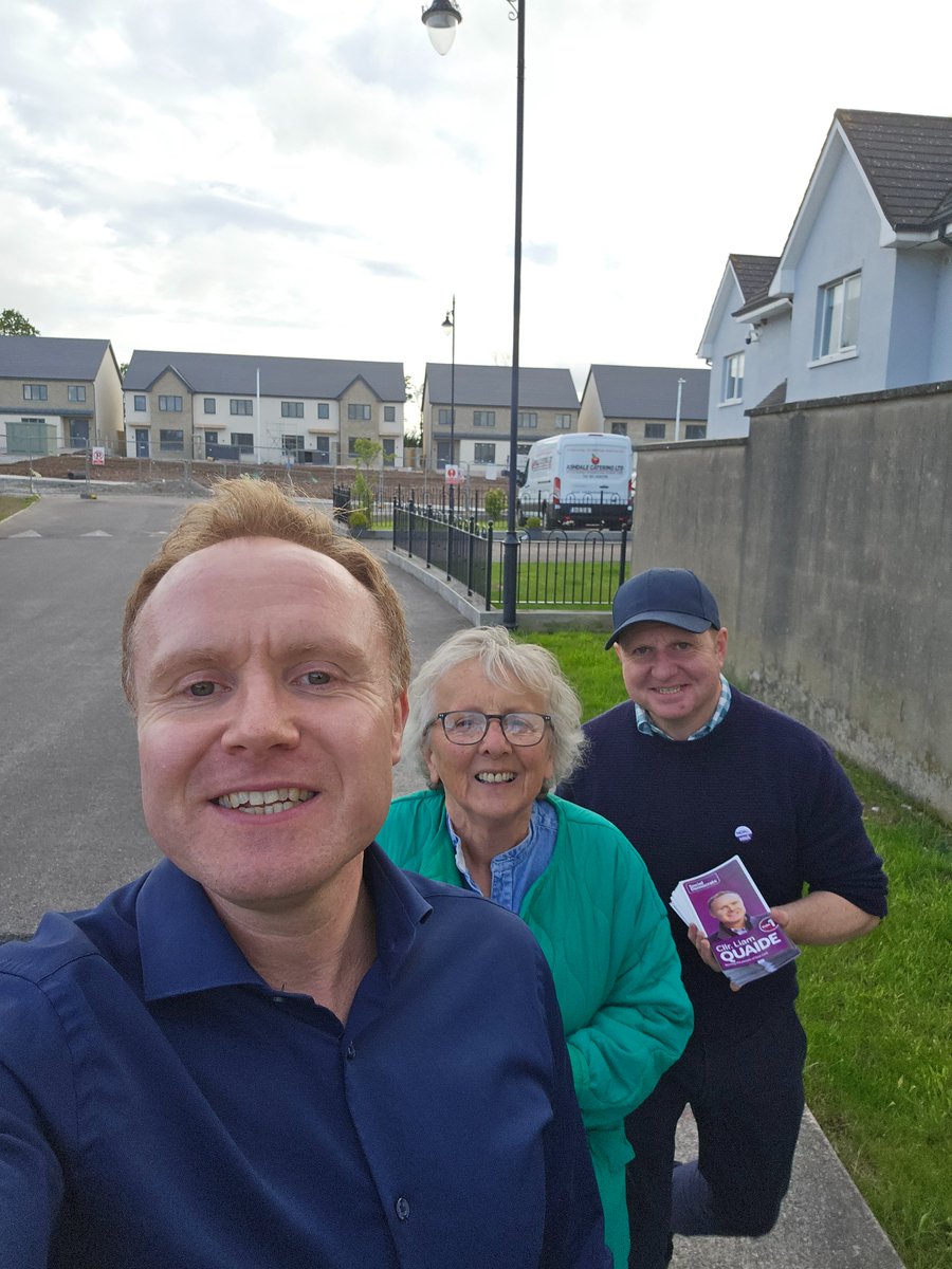 LiamQuaide's tweet image. Ballinacurra this evening. Really enjoyed meeting residents with Killian &amp;amp; Joanna. A range of issues coming up with common themes.
