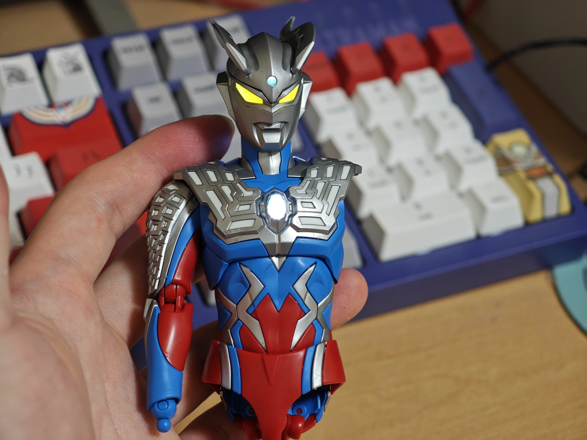 中国限定 布鲁可 ウルトラマンゼットデルタライズクロー