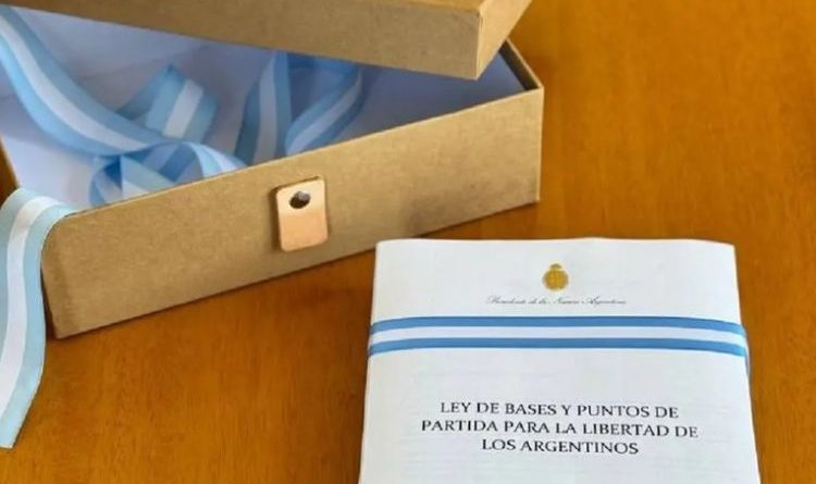 La Libertad Avanza intenta acelerar acuerdos para aprobar la Ley Bases

ncn.com.ar/la-libertad-av…