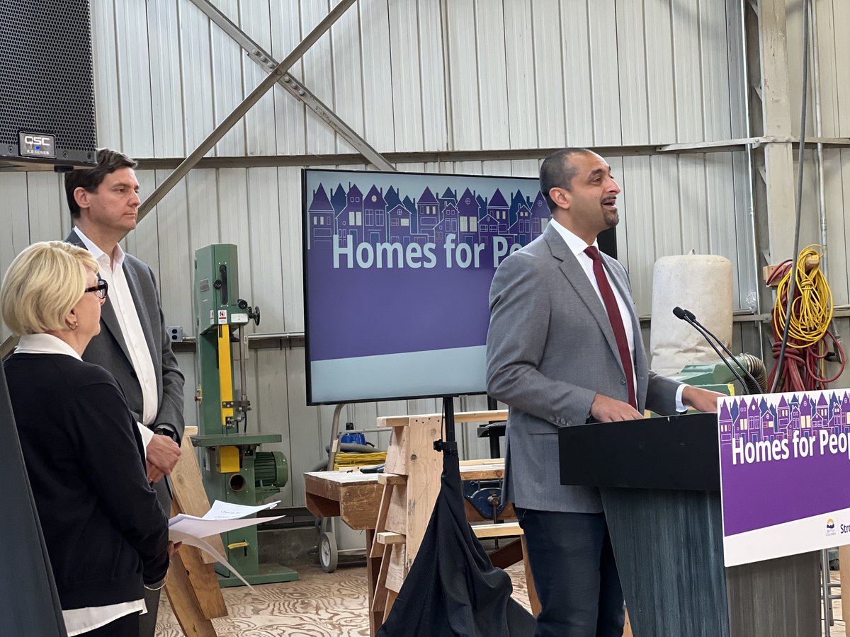 We’re exploring new ways to speed up the delivery of homes for people.

Today, we launched a Building Permit Hub to make the permitting process smoother for homebuilders and get shovels in the ground as quickly as possible - without unnecessary delays.

👉🏾 news.gov.bc.ca/30971