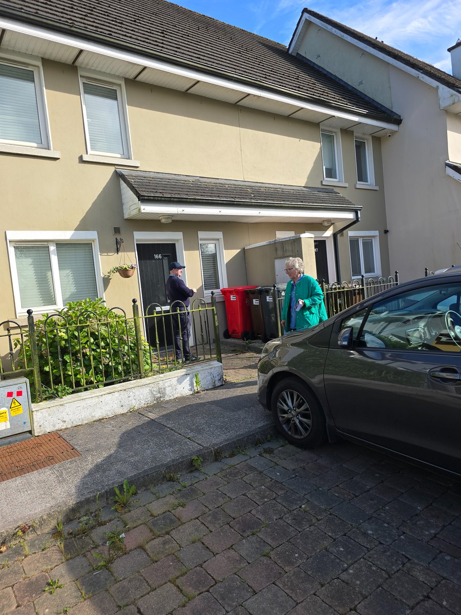 LiamQuaide's tweet image. Ballinacurra this evening. Really enjoyed meeting residents with Killian &amp;amp; Joanna. A range of issues coming up with common themes.