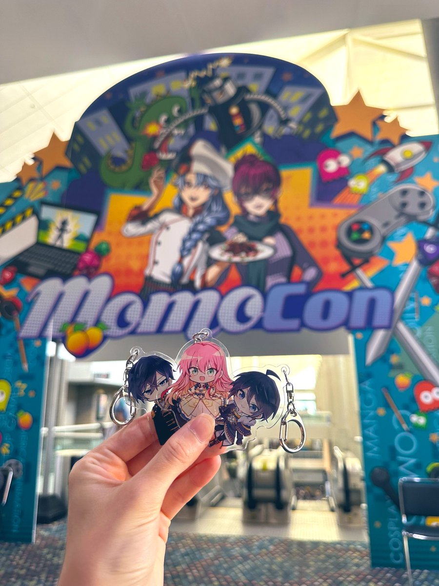 ArRishe Adventures 🤩🥰🥰

Rishe took Arnold to MomoCon!
 (Theo was a stowaway 😜)
THEY WERE PLAYING 7TL in one of the rooms and I made a beeline for it and I can’t wait for Otakon!! 🥹🥹

#7thTimeLoop #ルプなな