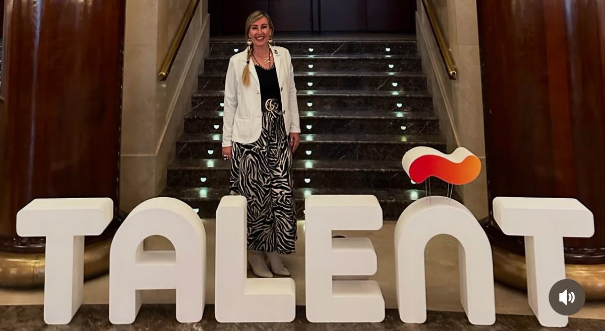 ❤️Escenario Teatro Real❤️ Brutal experiencia❣️Foro #talent “Gracias por contar con Centro de Estudios de las Mujeres de Europa” @MireiadelPozo Presi y @cristinaaldea Psicóloga Clínica @CEDonesEuropa 🙏 📌 @teatro_real by @wearetrivu