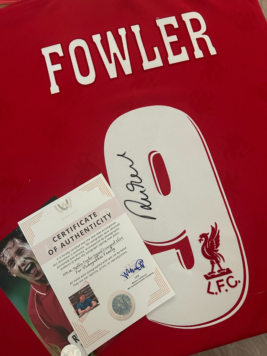 MJBank's tweet photo. @wizzio_collector
@tong.wizzio @rayr_rayr
#OnceARedAlwaysARed
#YNWA #LFC
#NeverGiveUp #WeGoAgain
#LiverpoolWay #LiverpoolFC https://t.co/lf3SQKgr3A