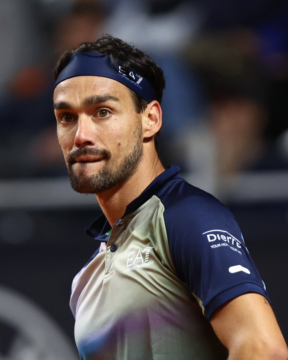 C'est le tournoi des vétérans !

@fabiofogna passe le 1er tour face à Botic Van de Zandschulp en trois sets 6-1, 6-1, 7-5. 

Next ➡️ Tommy Paul. #RolandGarros

📸 : @SuperTennisTv