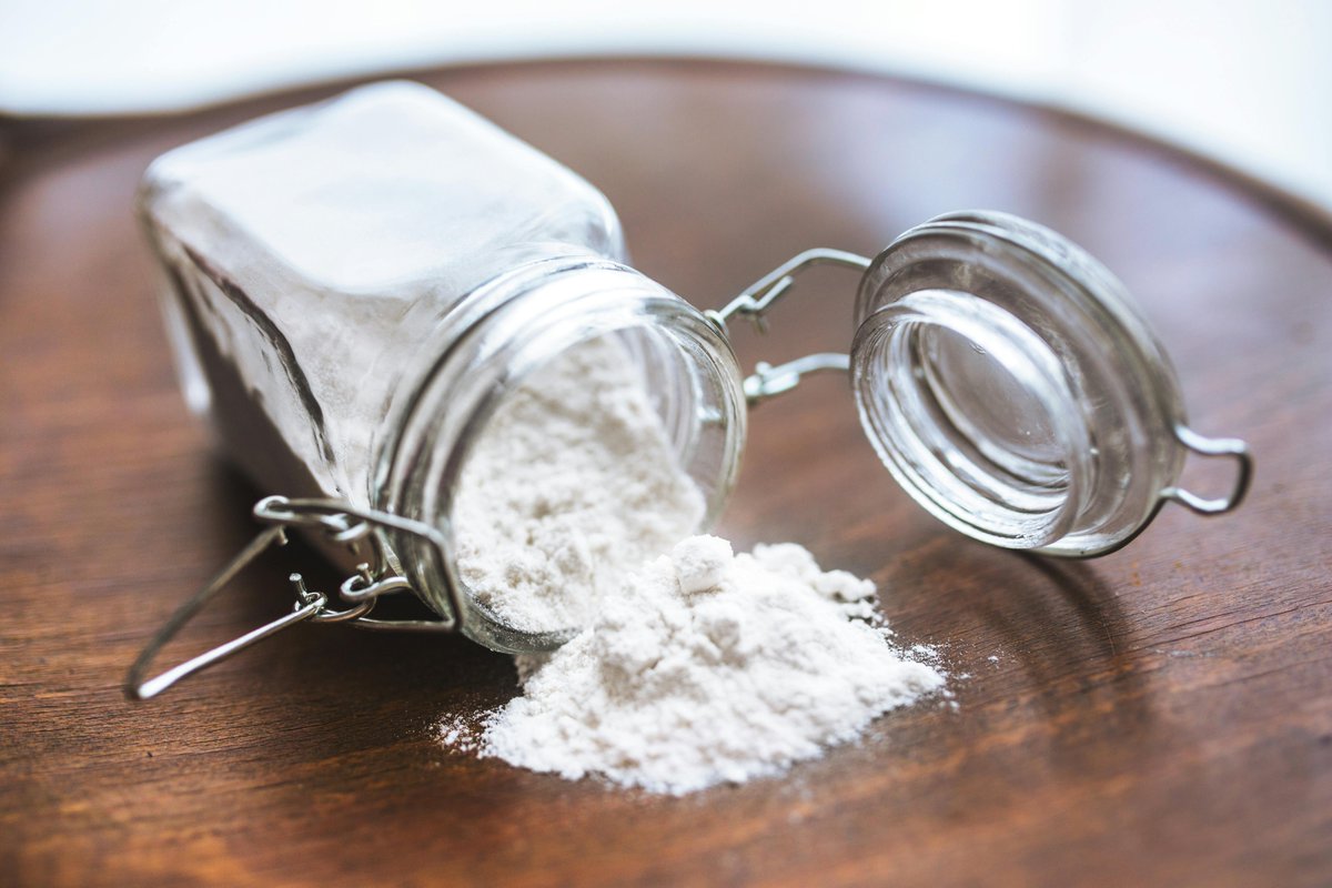 HappyKitc's tweet photo. Revive stained baking sheets! Make a paste of baking soda and water, scrub gently, and rinse. Your sheets will look new again!
#Baking #Tips #Kitchen #Hacks #happy #joy #clean #bakingsoda #scrub #cookies #cake #stained #bakingsheet https://t.co/srG67frtB9