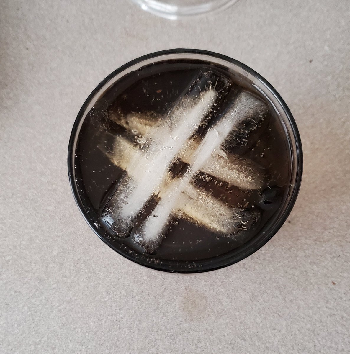 BoozeWizard's tweet photo. Long ice, hashtag whiskey. https://t.co/qarXVpLhTL