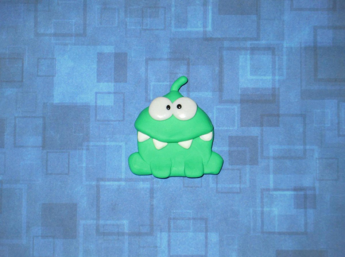 AndrewsMonsters's tweet image. Magnet of the little monster from Cut the Rope. I made this over 10 years ago. I seriously can’t believe it’s been that long. 

#cuttherope #polymerclay #premo