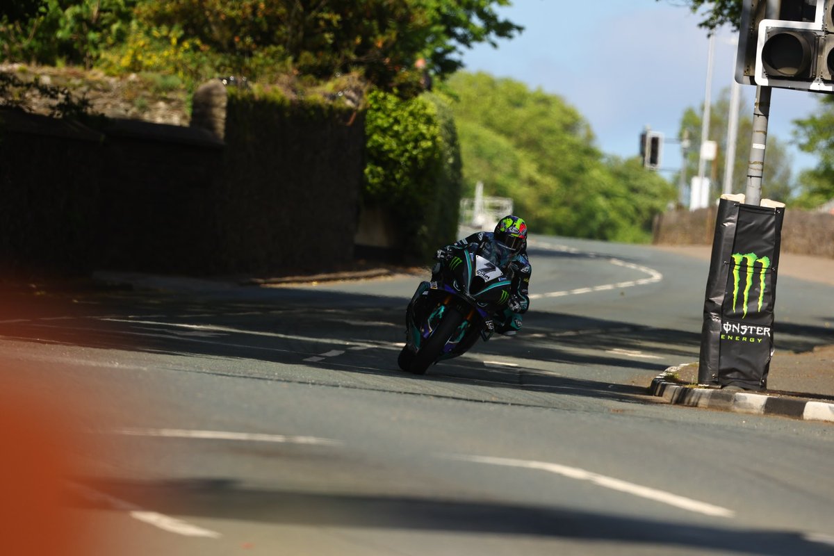 We are back! 😍 The greatest place on earth! 🫶 In the opening Qualifying session of #tt2024 @peterhickman60 led the way in Superstock with @JoshBrookes 11th, while in the Superbike class Hicky was third and Josh 10th - more coming up this week! #fhoracing #bmw #bmwmotorrad