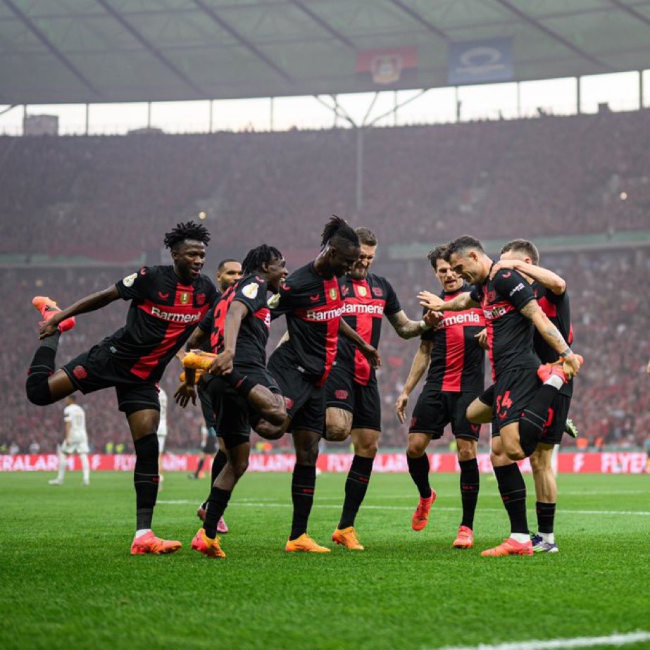 German Bundesliga Champions  @bayer04_en  celebrate with the Sowah Signature.  Left nkooa 🦵🏾