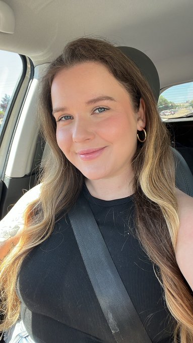 Happy Memorial Day 🇺🇸🧨 https://t.co/yTnfedM6Md