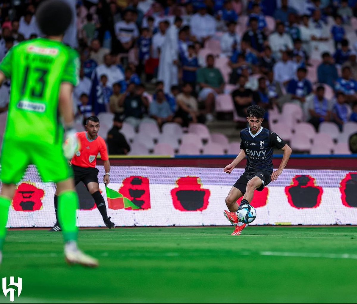 mohamed_alqah10's tweet image. مبروكين يازعماء على الدوري الذهبي💙💙😍🫶🏻
@Alhilal_FC