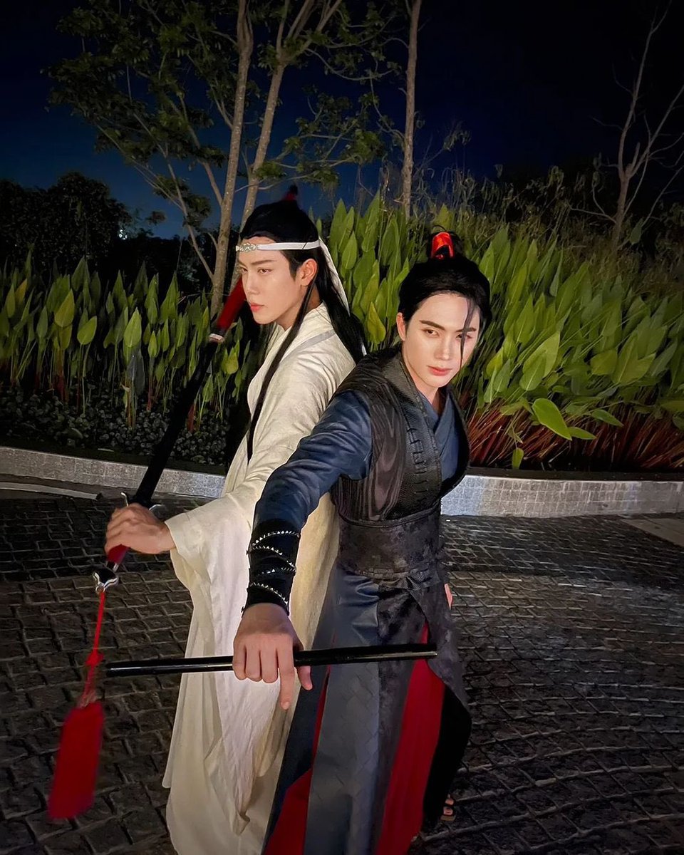 Thai 'imagined couple' #GreatInn cosplaying as WangXian from #TheUntamed is a perfect example of the fundamentally pan-Asian nature of contemporary #BL culture. Also, they look amazing 🥺